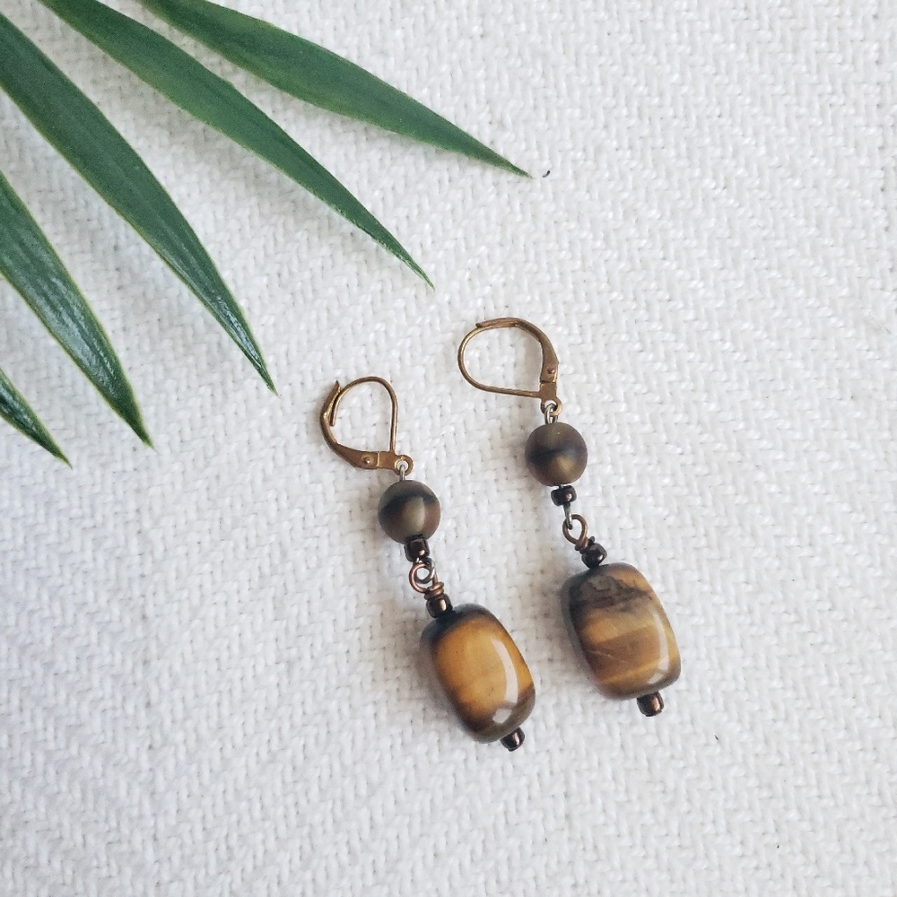 Dangly Cats Eye Beaded Drop Earrings